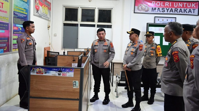 Wakapolda Jambi Sidak Polres Batang Hari, Cek Kelayakan Senjata dan Kualitas Layanan SPKT
